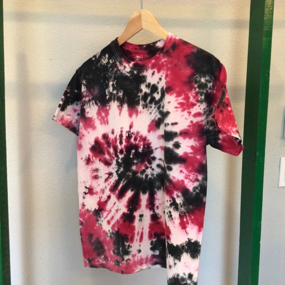 Golden Tie-die Short Sleeve Teeshirt